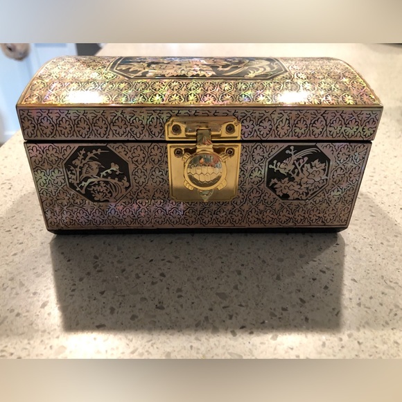 Japanese Jewelry Box - Picture 3 of 8